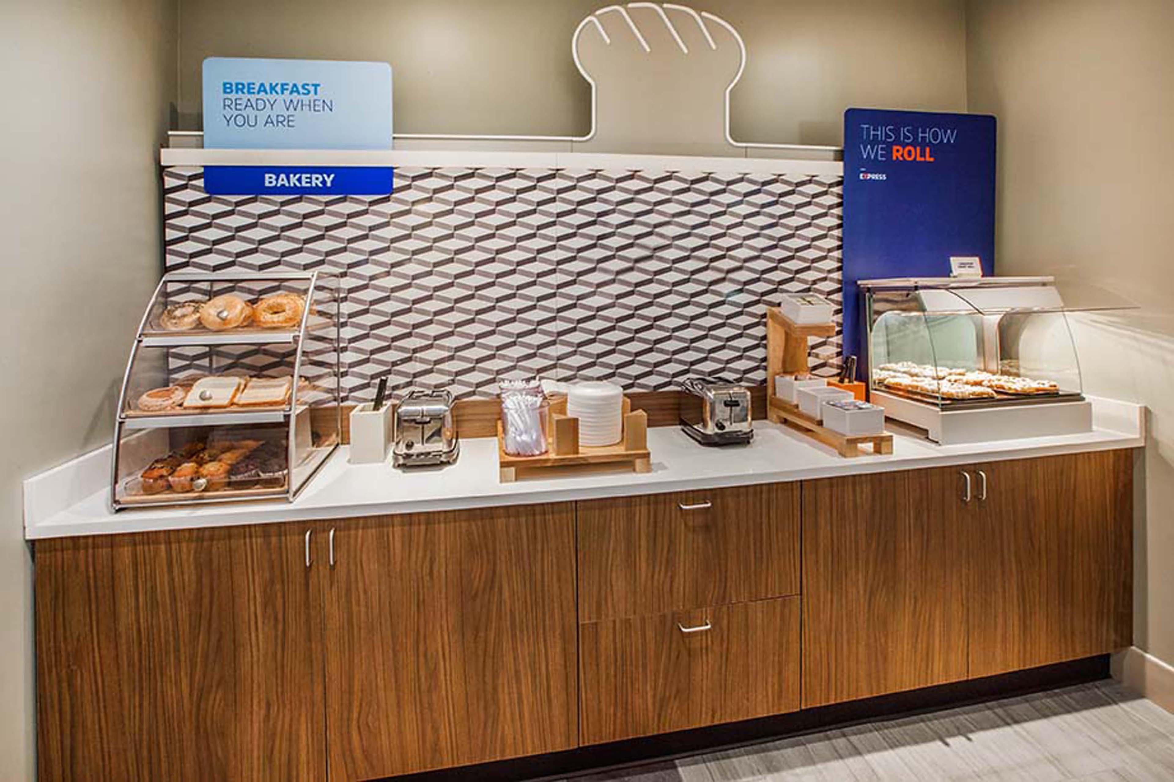 Holiday Inn Express San Diego - Sorrento Valley By Ihg Экстерьер фото