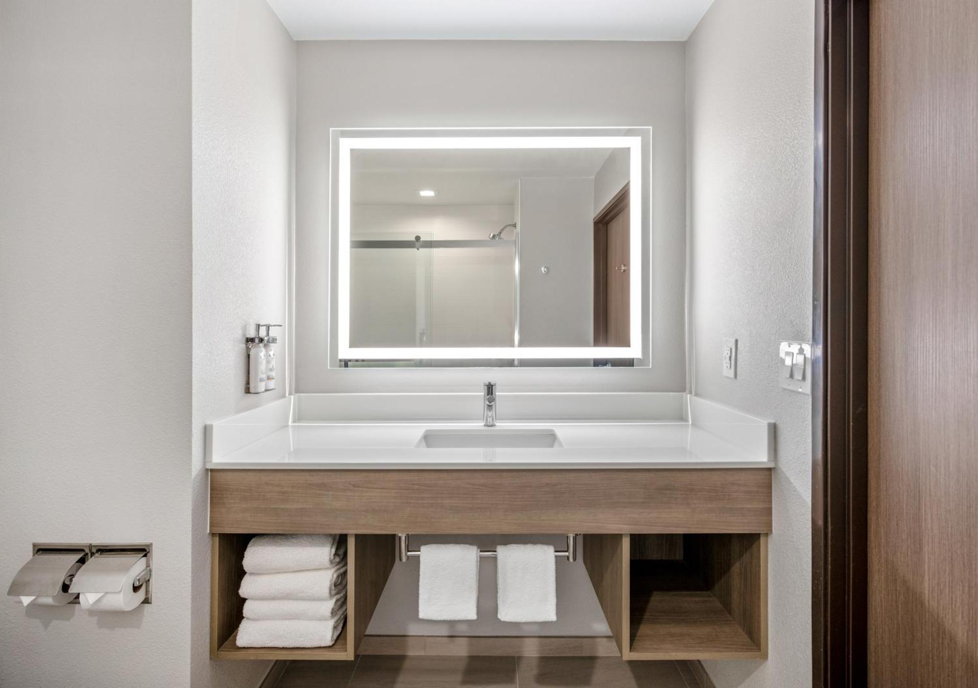 Holiday Inn Express San Diego - Sorrento Valley By Ihg Экстерьер фото