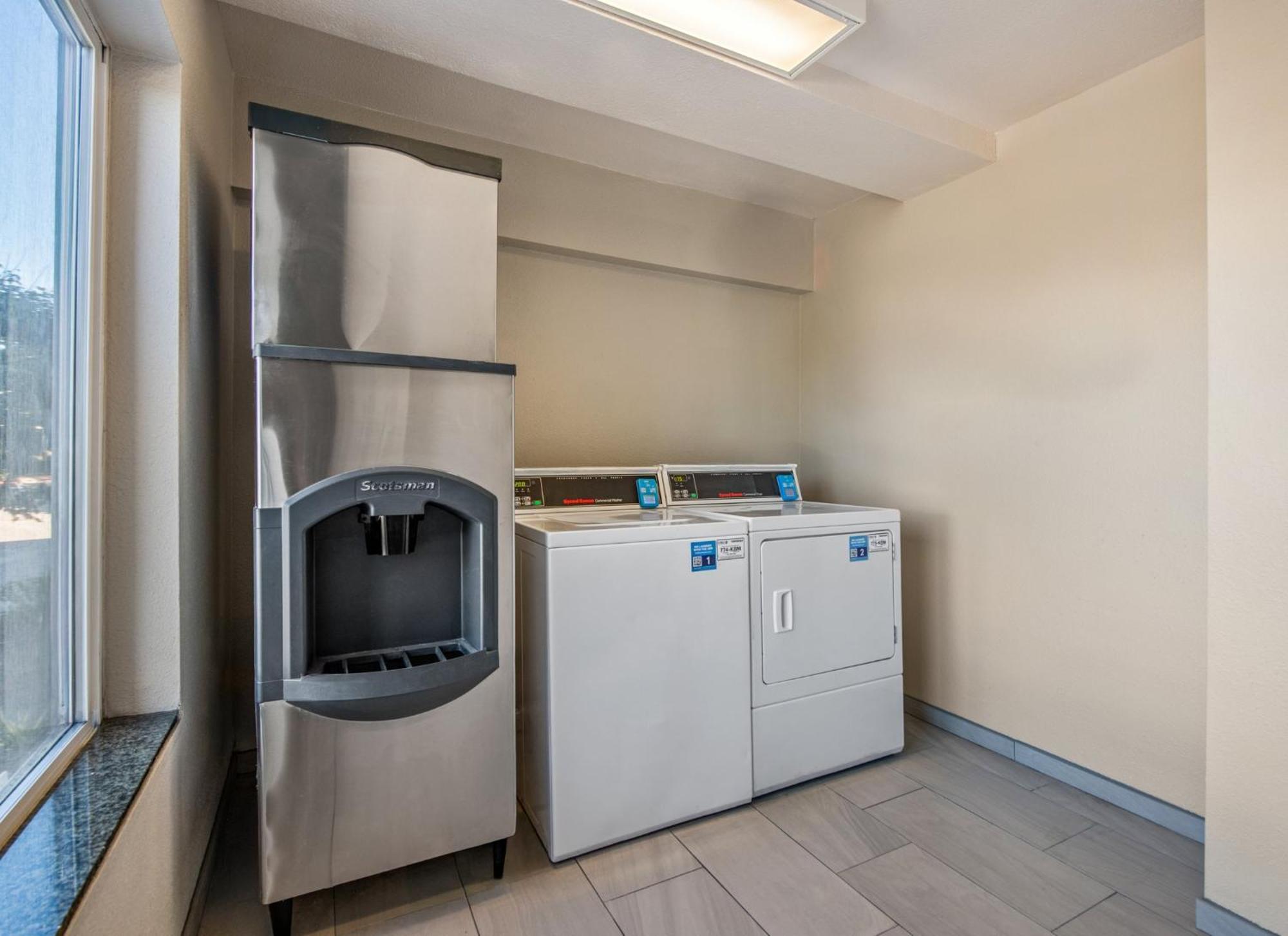 Holiday Inn Express San Diego - Sorrento Valley By Ihg Экстерьер фото